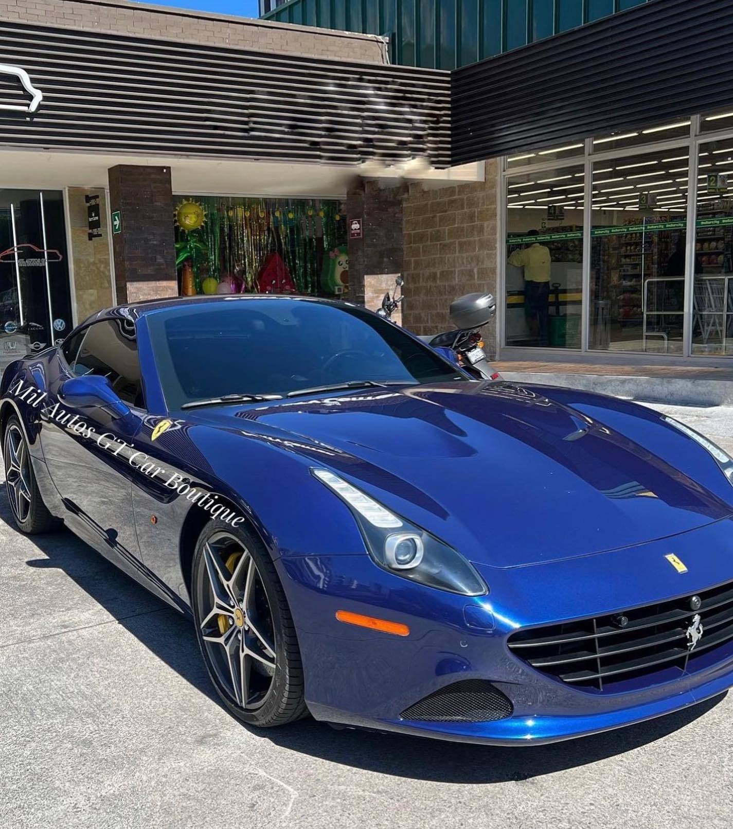 Ferrari California (4)