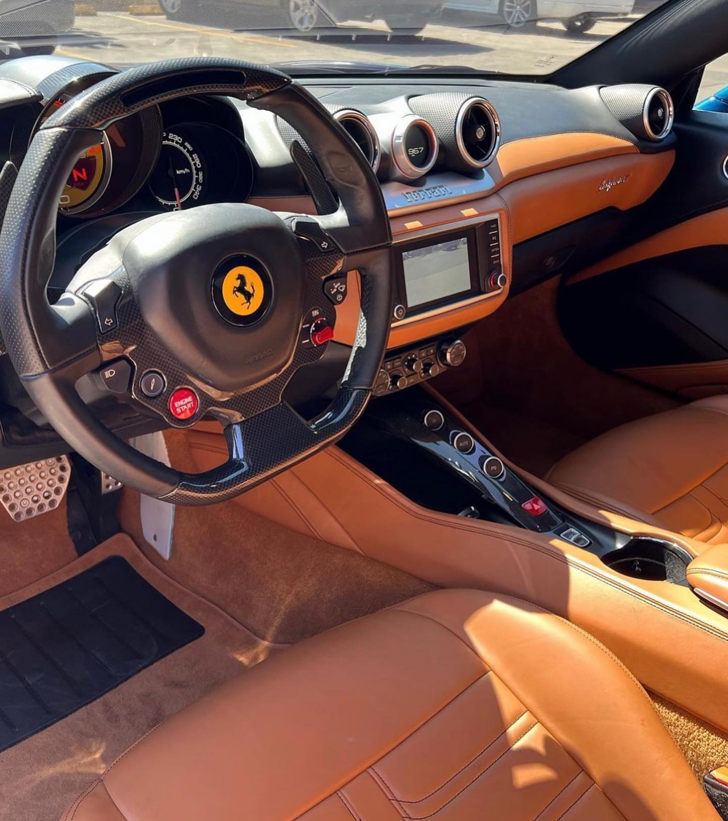 Ferrari California (6)