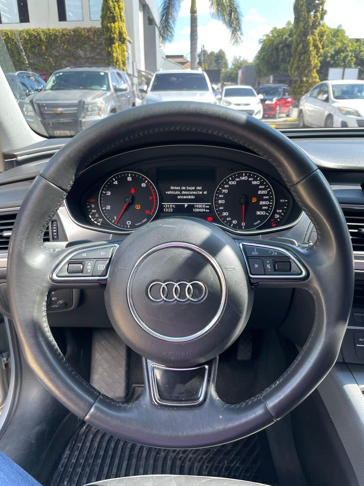 Audi A6 (2)