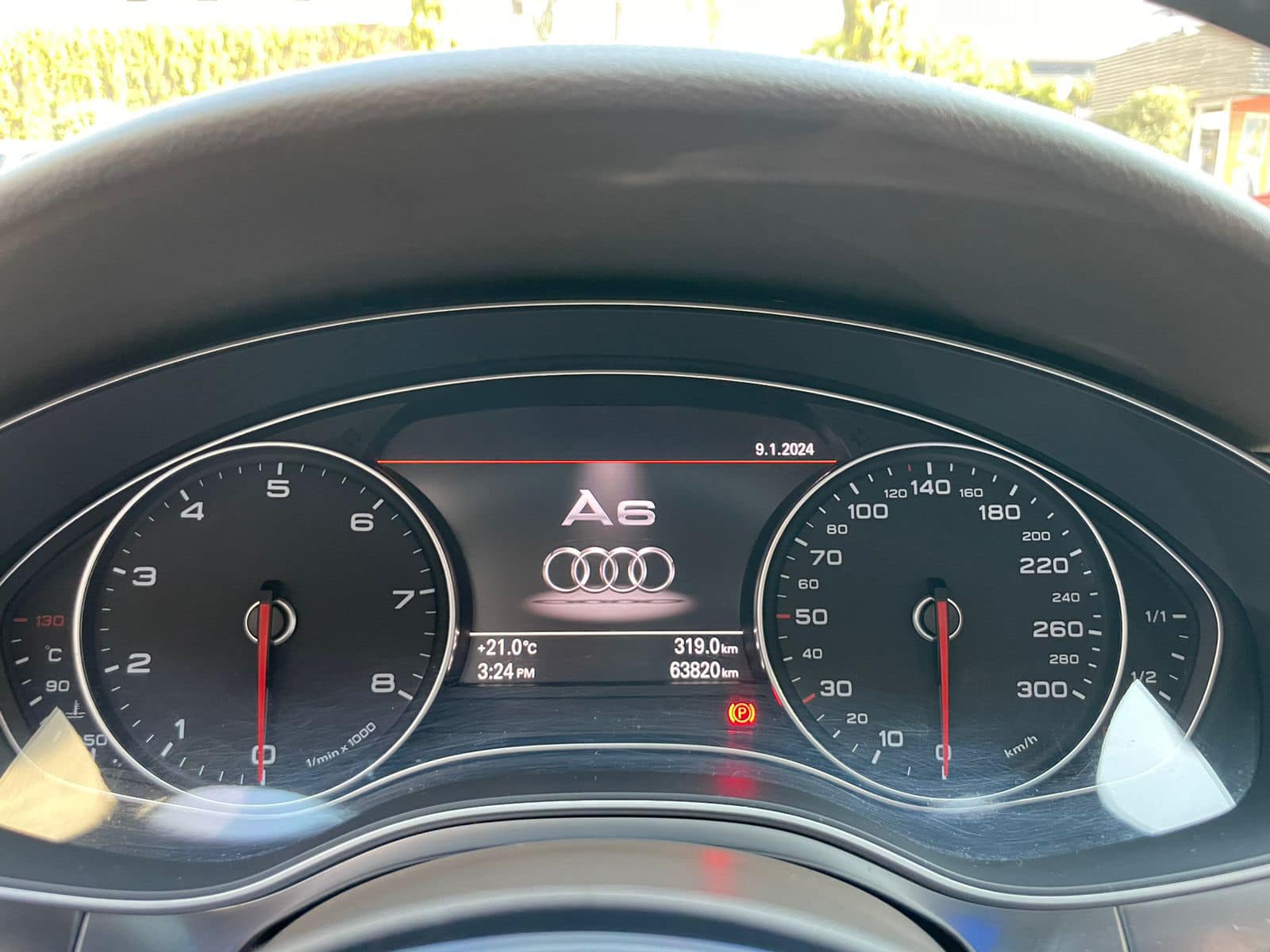 Audi A6 (5)