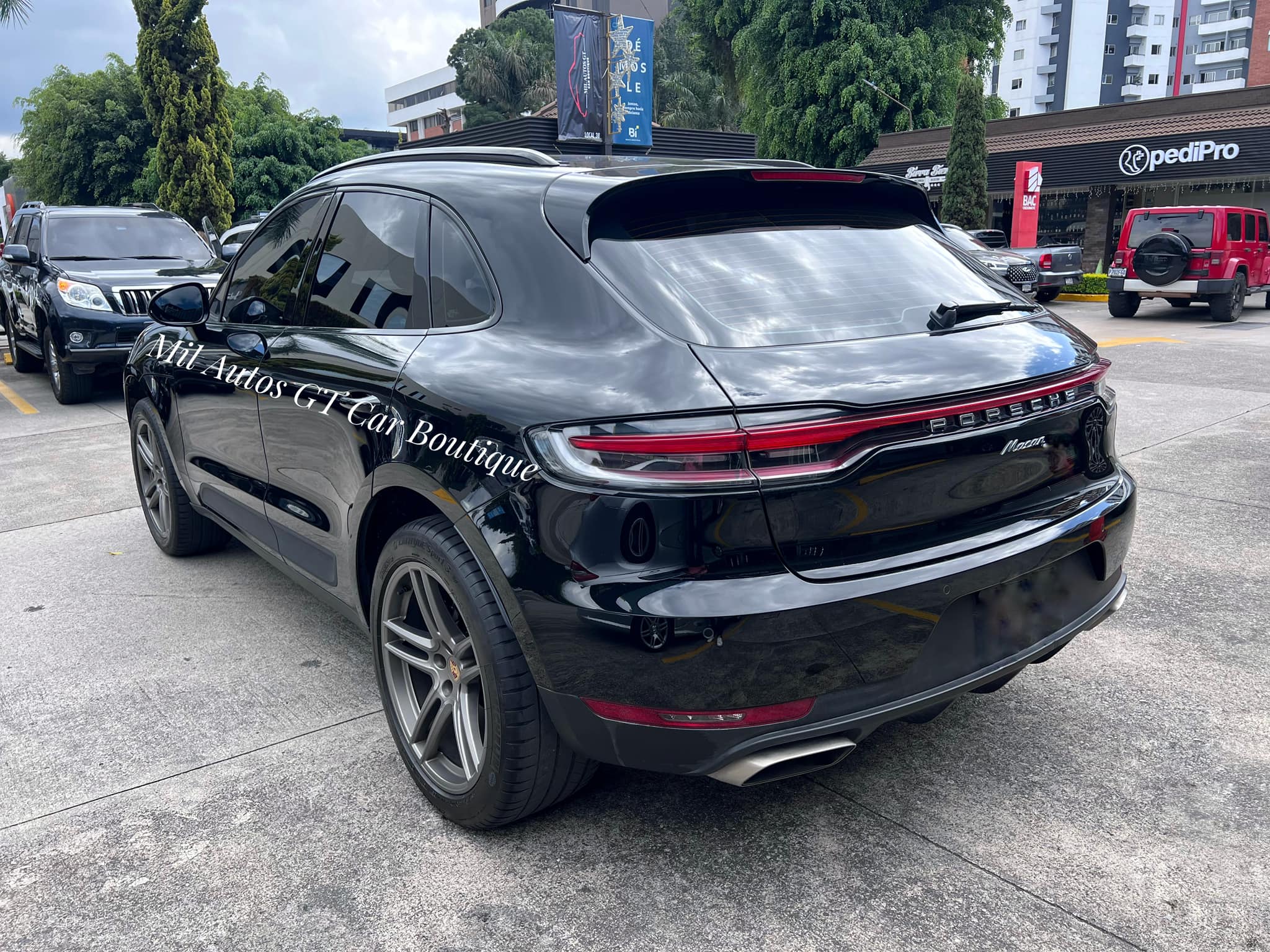 Porsche Macan (11)